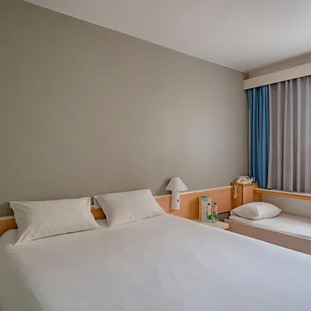 Ibis Hotel