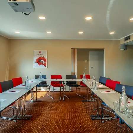 イビス チェストチョワ 2* ブィドゴシュチュ