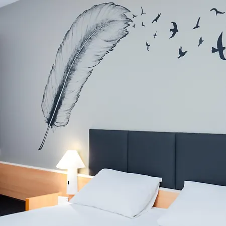 Ibis Ζεστοκόβα