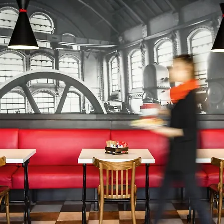 Ibis 2* Čenstochová