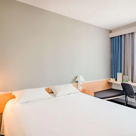 Ibis Hotel