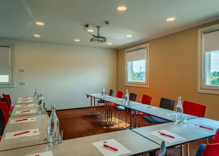 Ibis 호텔 쳉스토호바